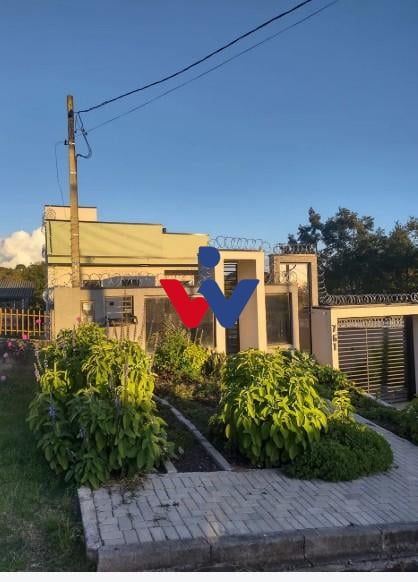 Casa com 3 dormitórios à venda,420.00 m , Vila Santa Maria, PI...