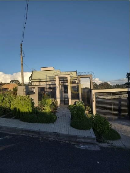 Casa com 3 dormitórios à venda,420.00 m , Vila Santa Maria, PI...