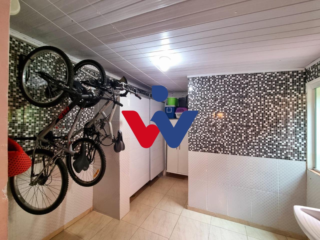 Casa com 3 dormitórios à venda,132.00 m , capão raso, CURITIBA...