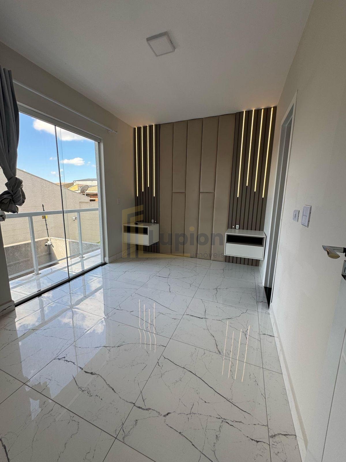 Casa com 4 dormitórios à venda,200.00 m , sítio cercado, CURIT...