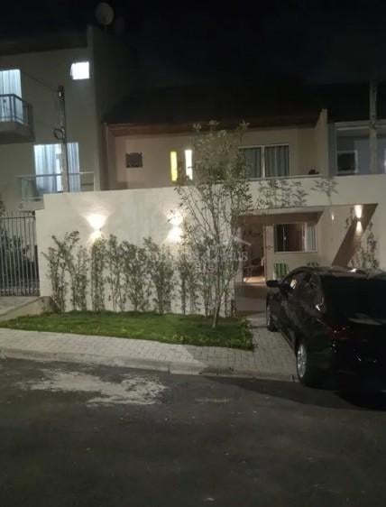 Sobrado com 3 dormitórios à venda,180.00 m , CURITIBA - PR