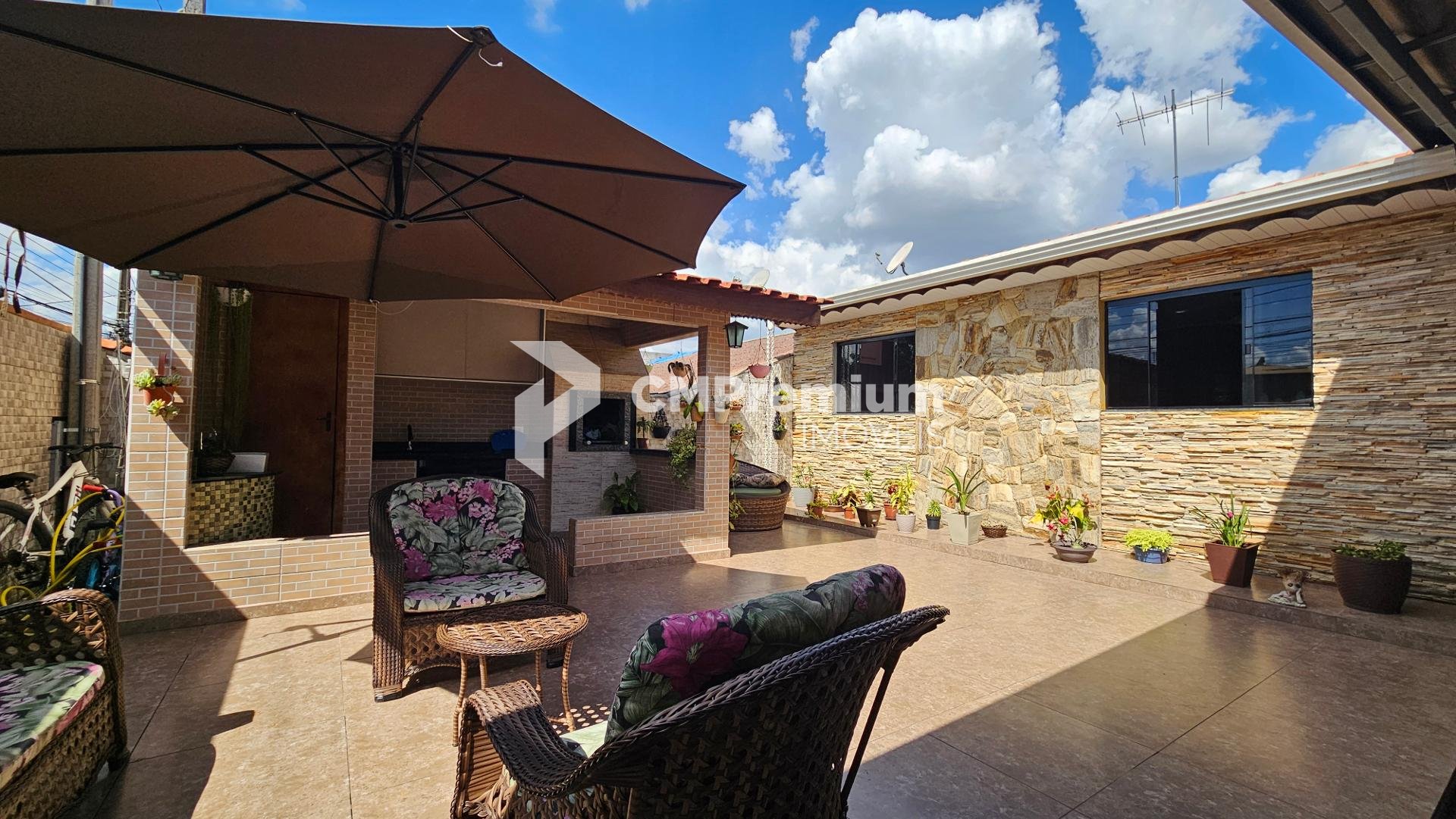 Ótima casa com 82m , 03 dormitórios, Capela Velha, Araucária-PR