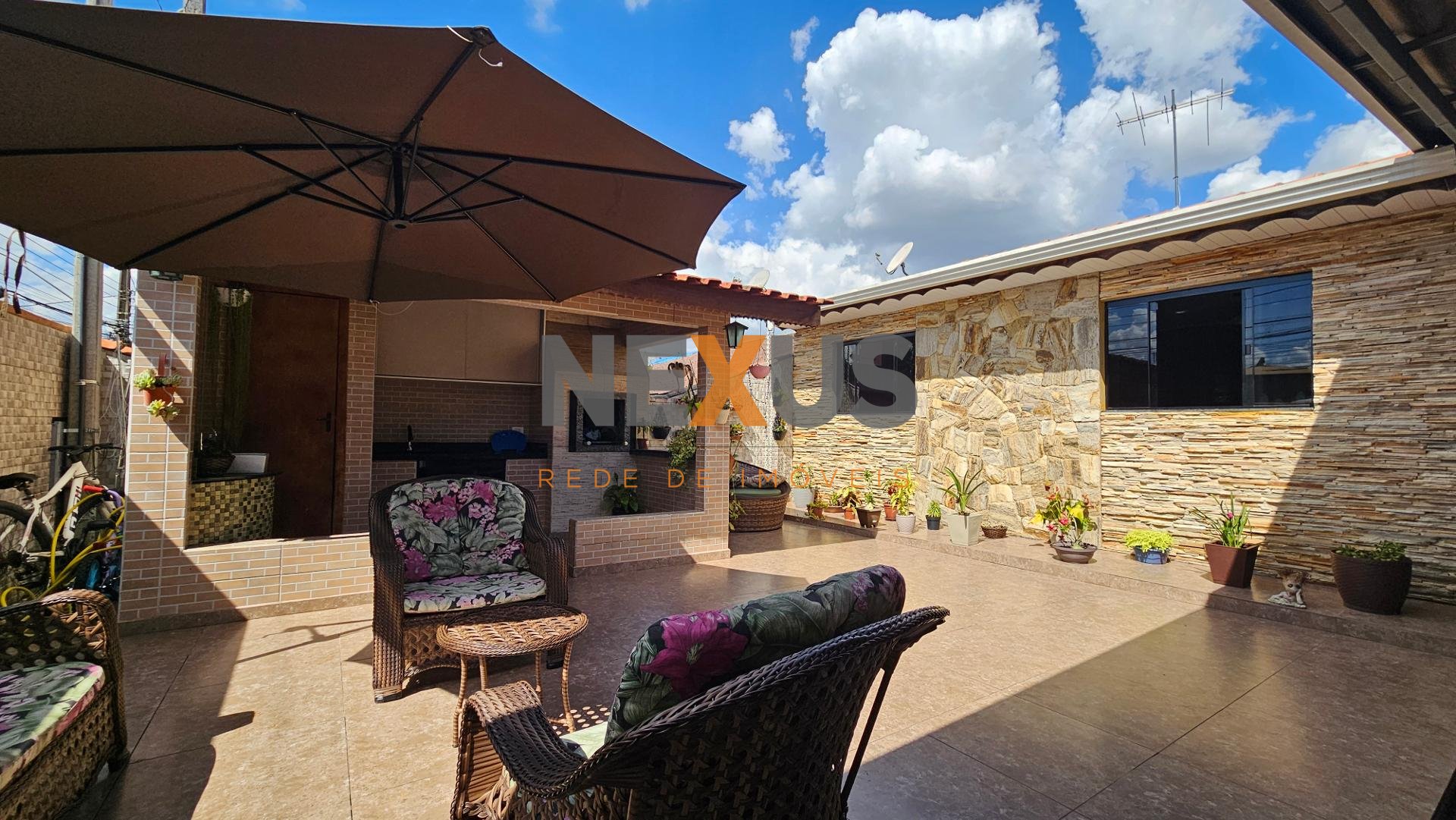 Ótima casa com 82m , 03 dormitórios, Capela Velha, Araucária-PR