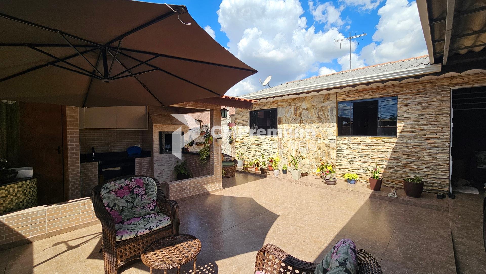 Ótima casa com 82m , 03 dormitórios, Capela Velha, Araucária-PR