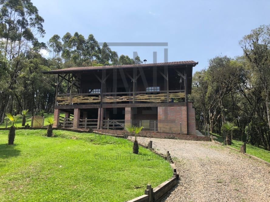 Chácara com 30000 m , casa de 100m , Bairro Sertãozinho, Km 11...