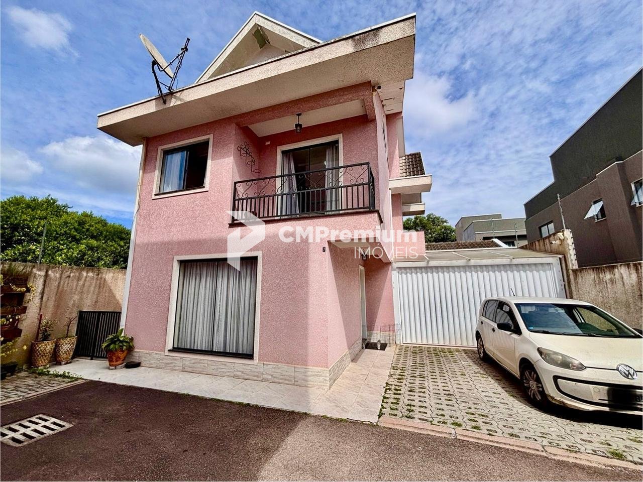 Amplo Sobrado  à venda,169.87 m , por 700 mil, Boqueirão, CURI...