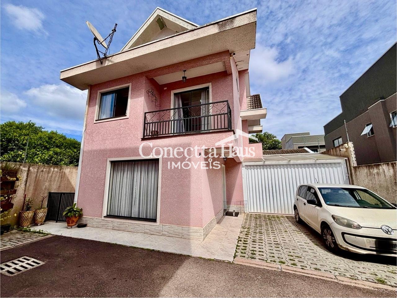 Amplo Sobrado  à venda,169.87 m , por 700 mil, Boqueirão, CURI...
