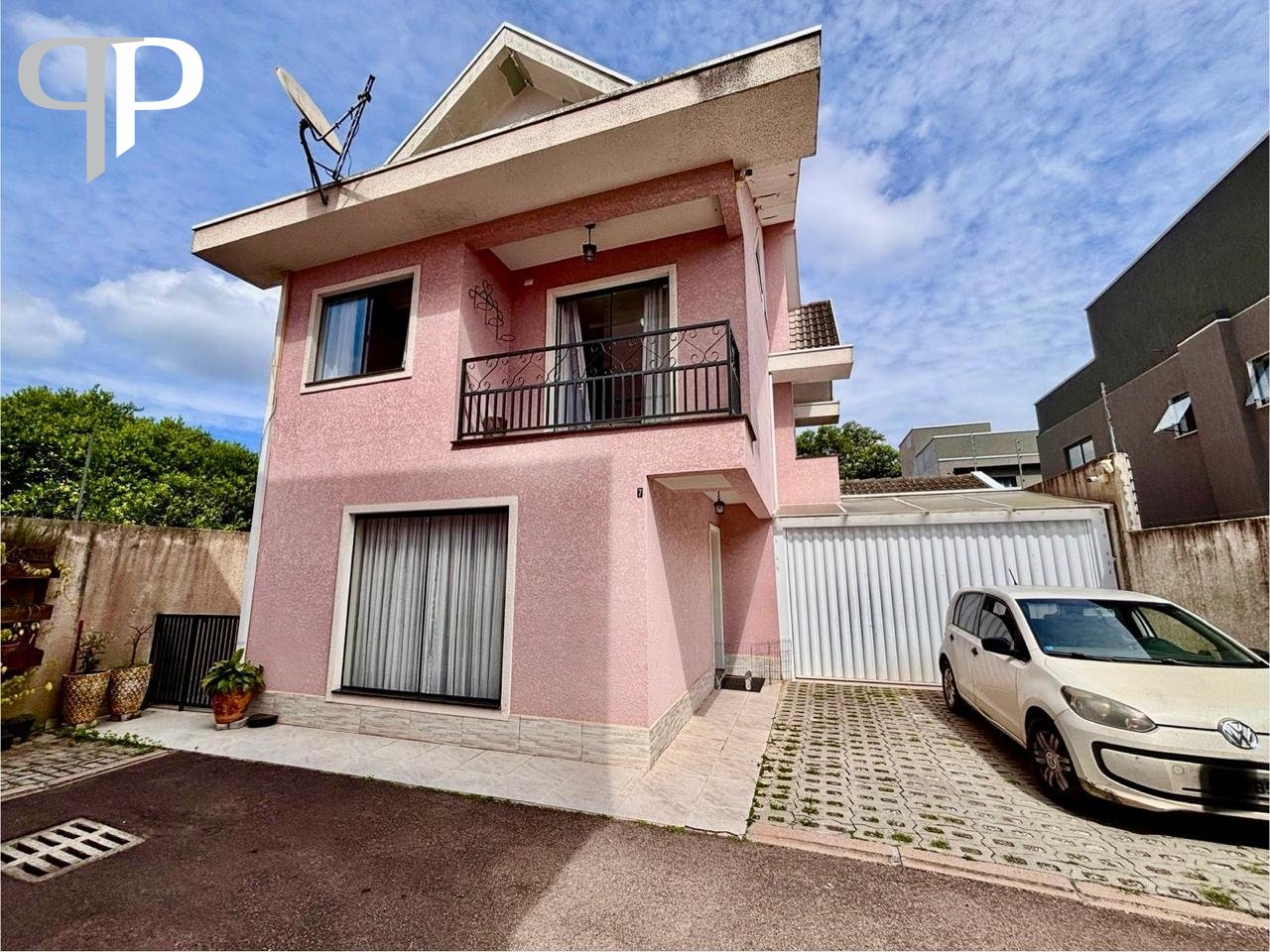 Amplo Sobrado  à venda,169.87 m , por 700 mil, Boqueirão, CURI...