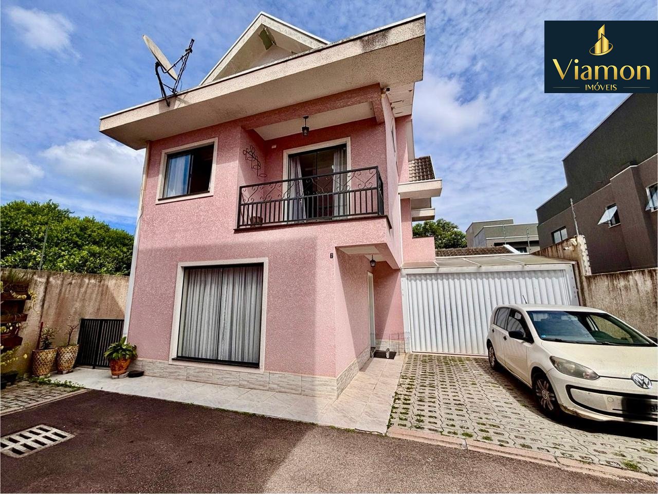 Amplo Sobrado  à venda,169.87 m , por 700 mil, Boqueirão, CURI...