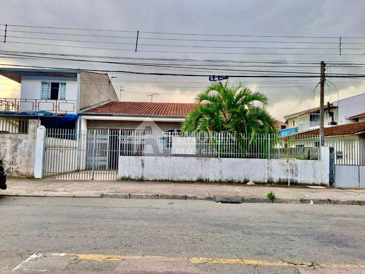 Casa com 2 dormitórios à venda,360.00 m , campo comprido, CURI...