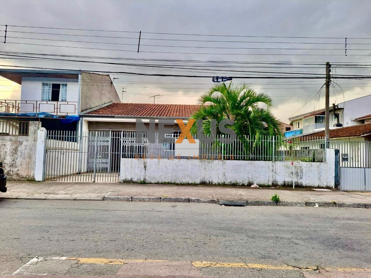 Casa com 2 dormitórios à venda,360.00 m , campo comprido, CURI...