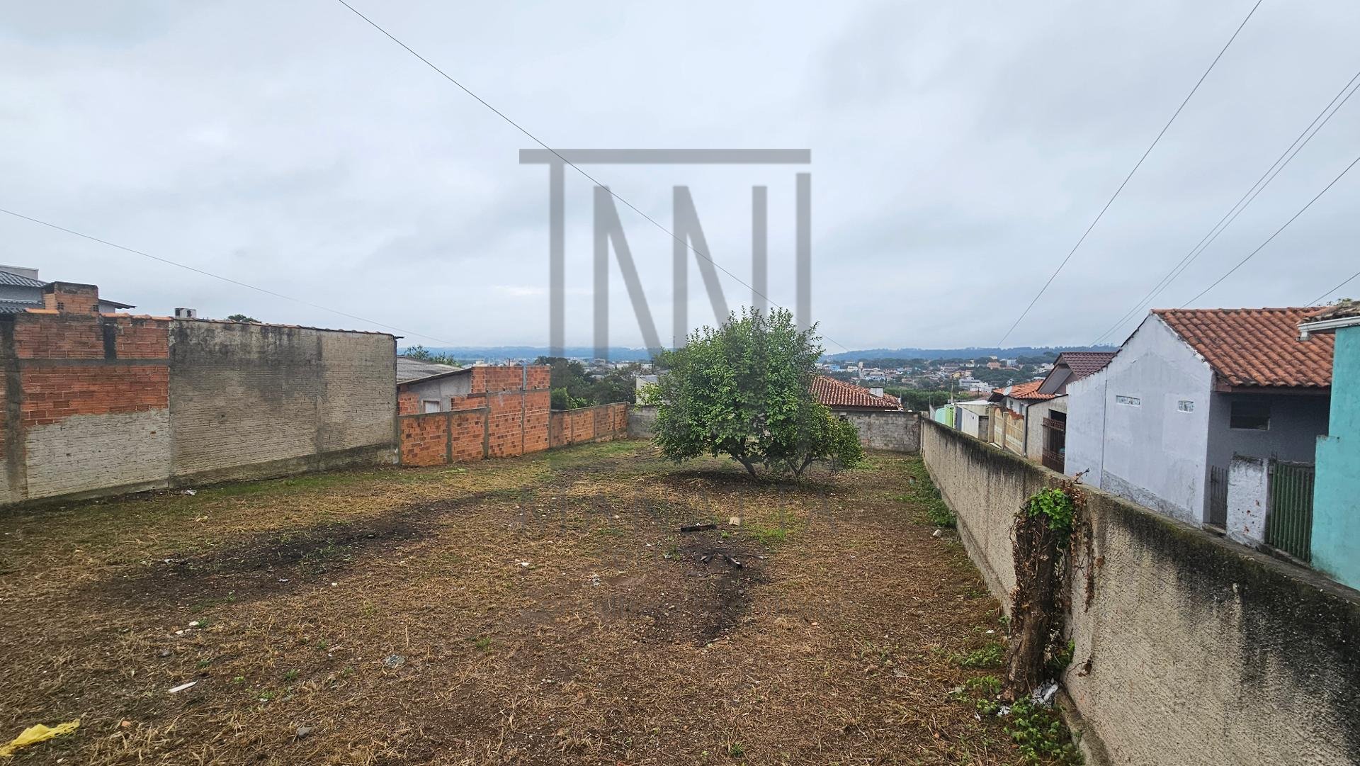 Ótimo terreno com área total de 412,50m , medindo 15m de frent...