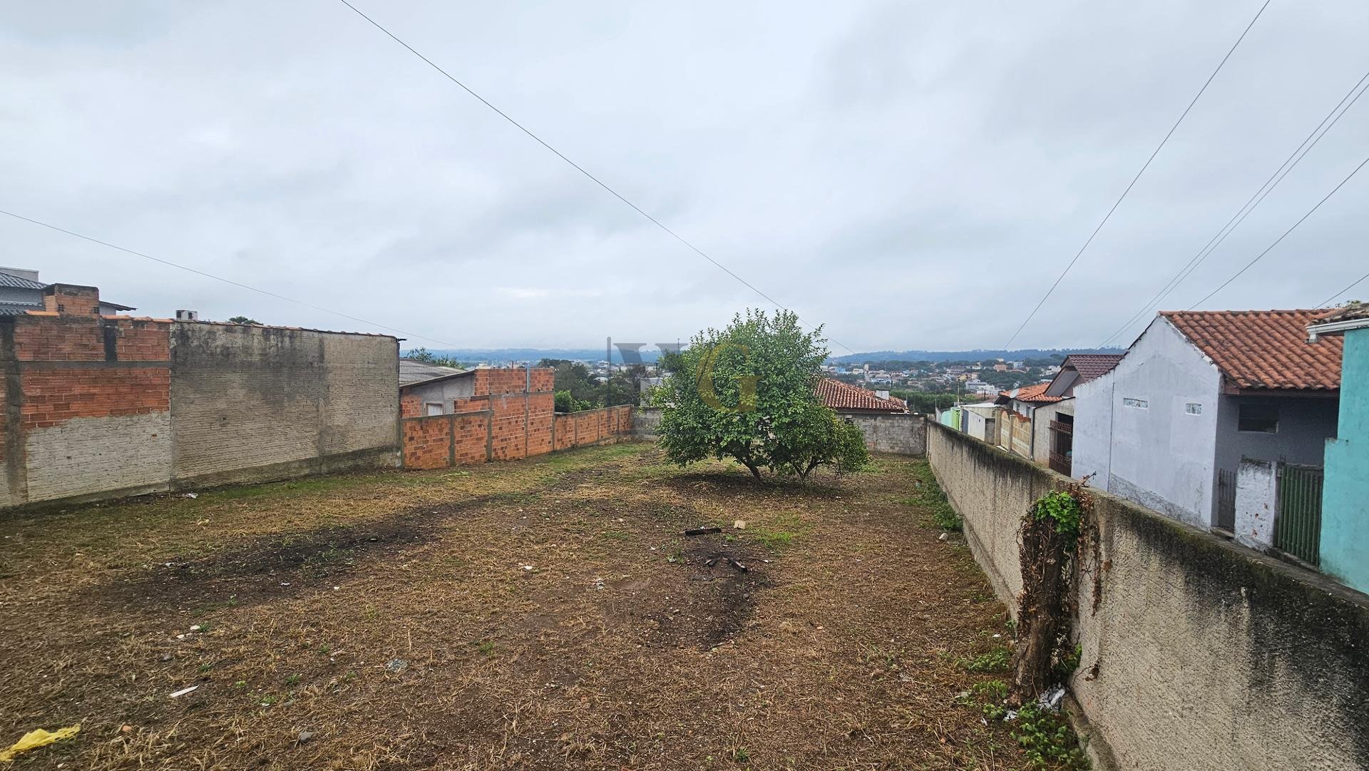 Ótimo terreno com área total de 412,50m , medindo 15m de frent...