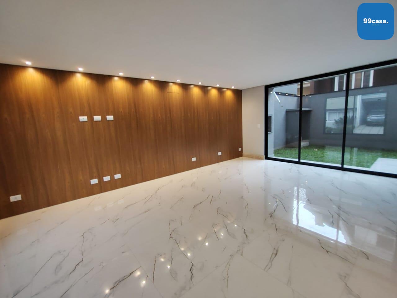 Lindo Sobrado 3 Dormitórios no Bairro Cachoeira  Barreirinha, ...