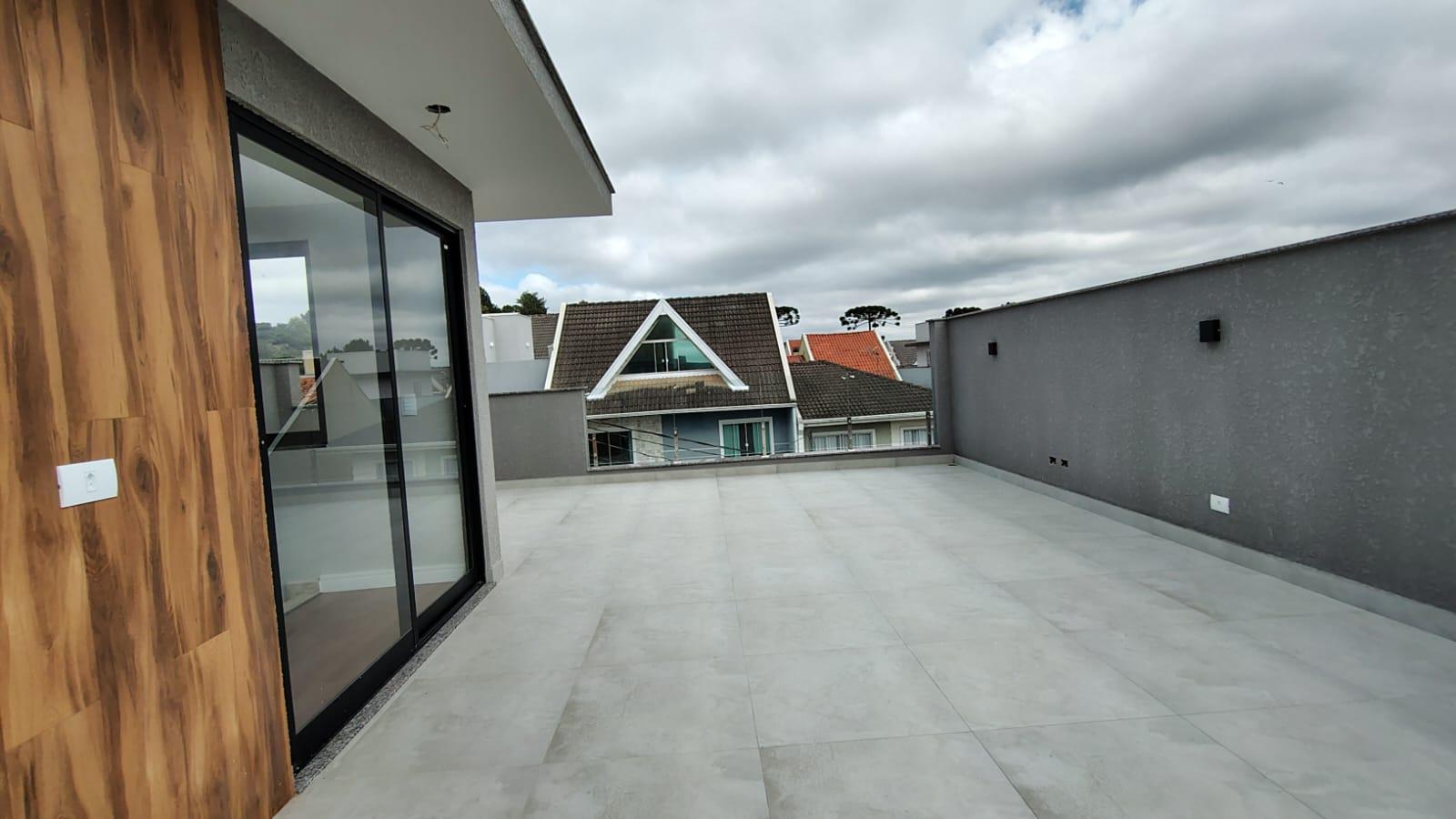 Lindo Sobrado Moderno com 3 Dormitórios e Terraço no Bairro Ca...