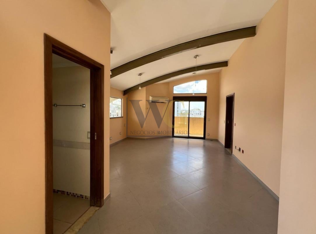 Cobertura Exclusiva no Juvevê com Elevador Privativo e Vista P...