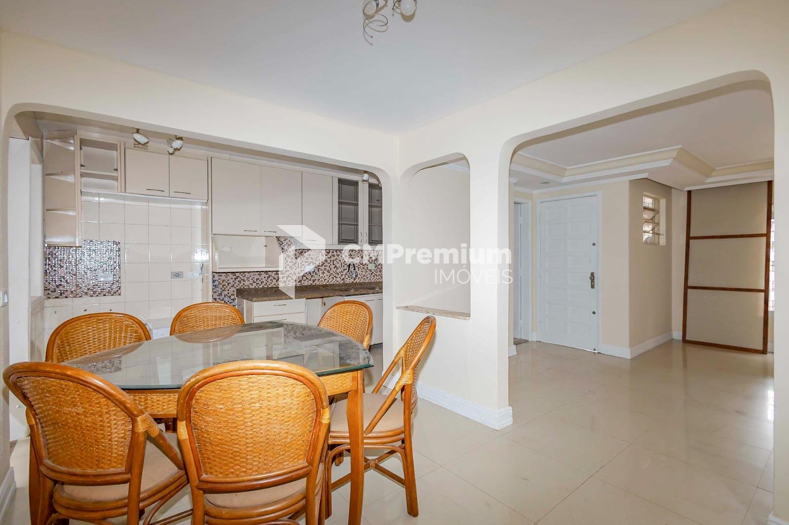 Sobrado com 3 dormitórios à venda,130.00 m , bairro alto, CURI...