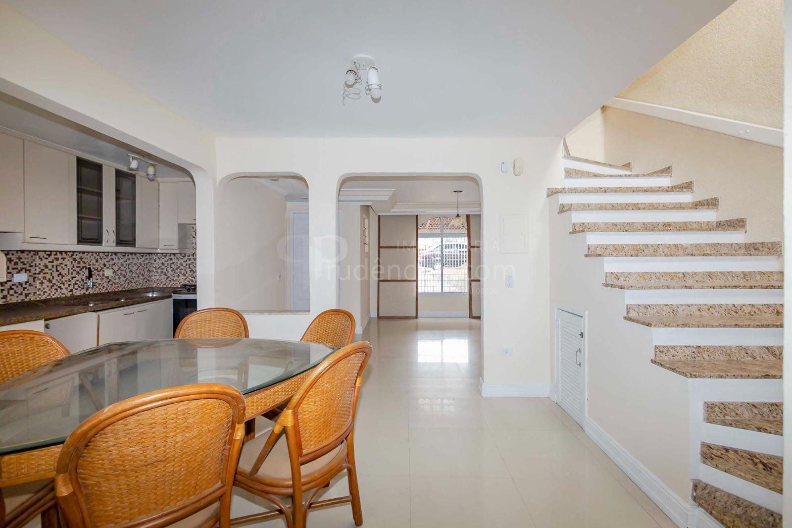 Sobrado com 3 dormitórios à venda,130.00 m , bairro alto, CURI...