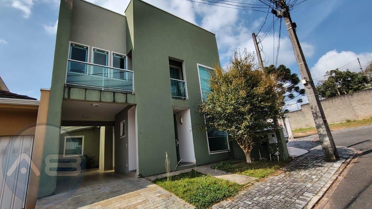 Sobrado Três Quartos Em Condomínio Fechado  No Bairro Cachoeir...