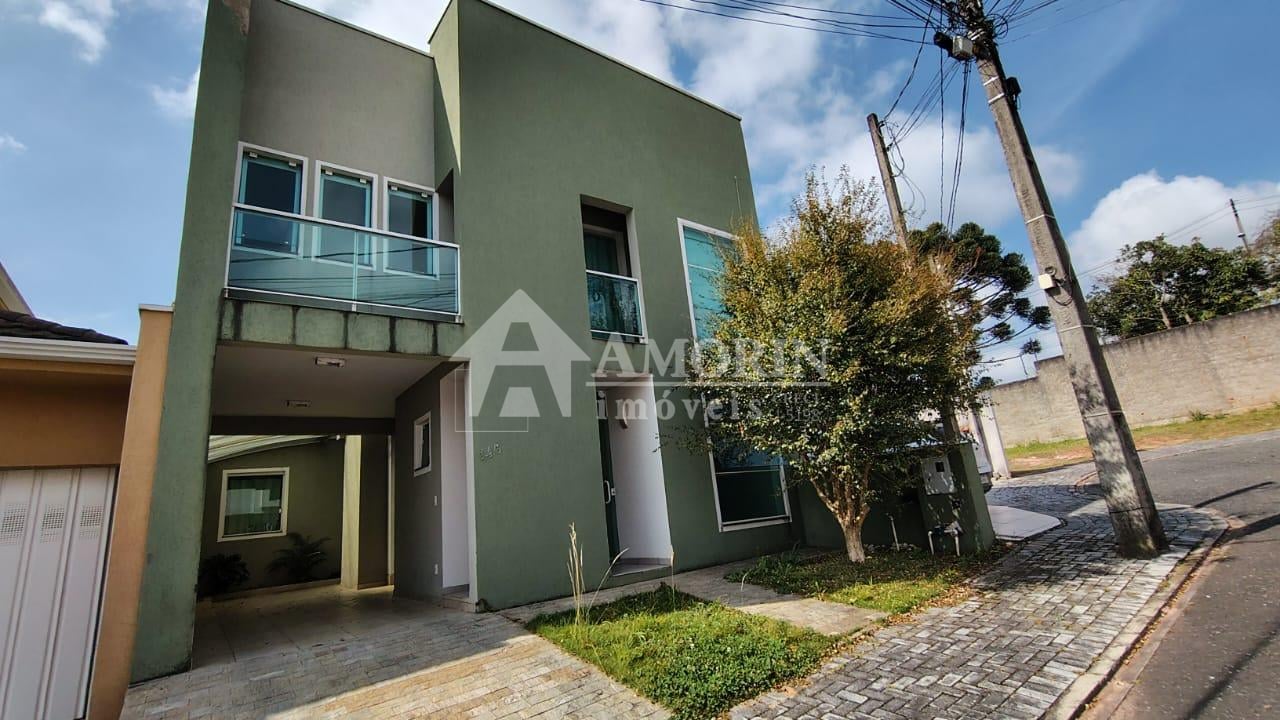 Sobrado Três Quartos Em Condomínio Fechado  No Bairro Cachoeir...