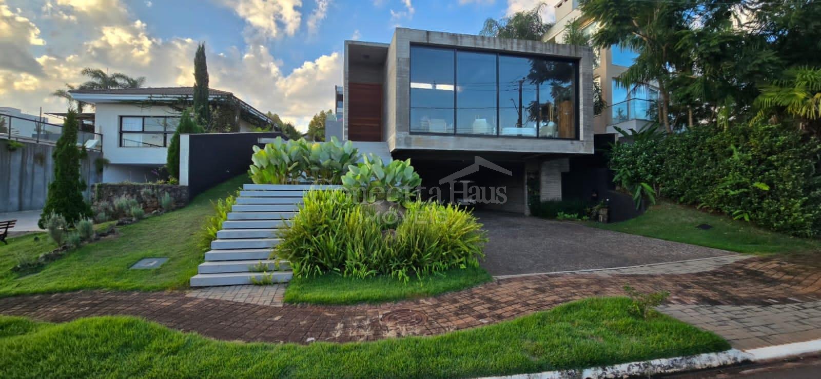 Casa com 3 dormitórios à venda em Condomínio Royal Tennis, Lon...