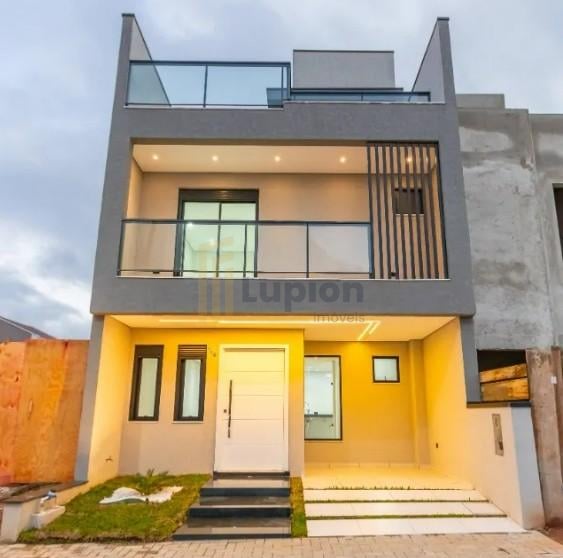Sobrado de alto padrão com 3 quartos, suíte, espaço gourmet e ...