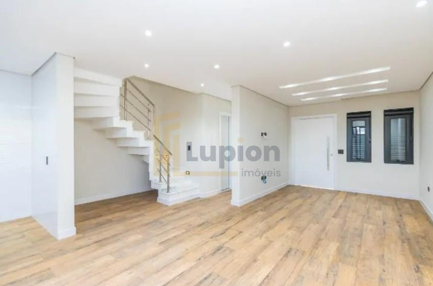 Sobrado de alto padrão com 3 quartos, suíte, espaço gourmet e ...