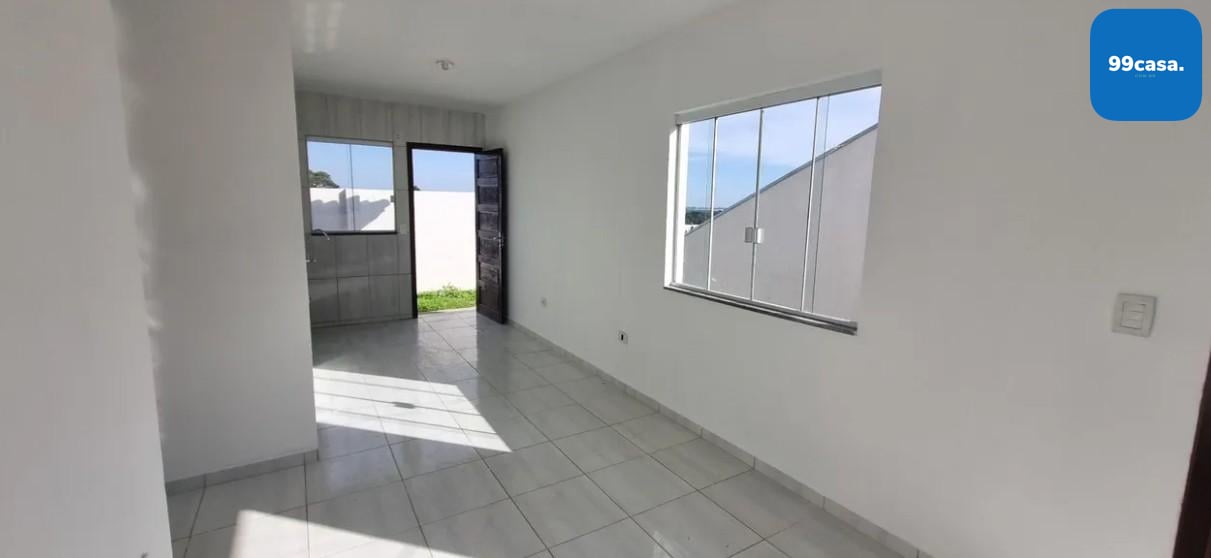 Casa em condomínio com quintal. Tranquilidade e segurança a 20...