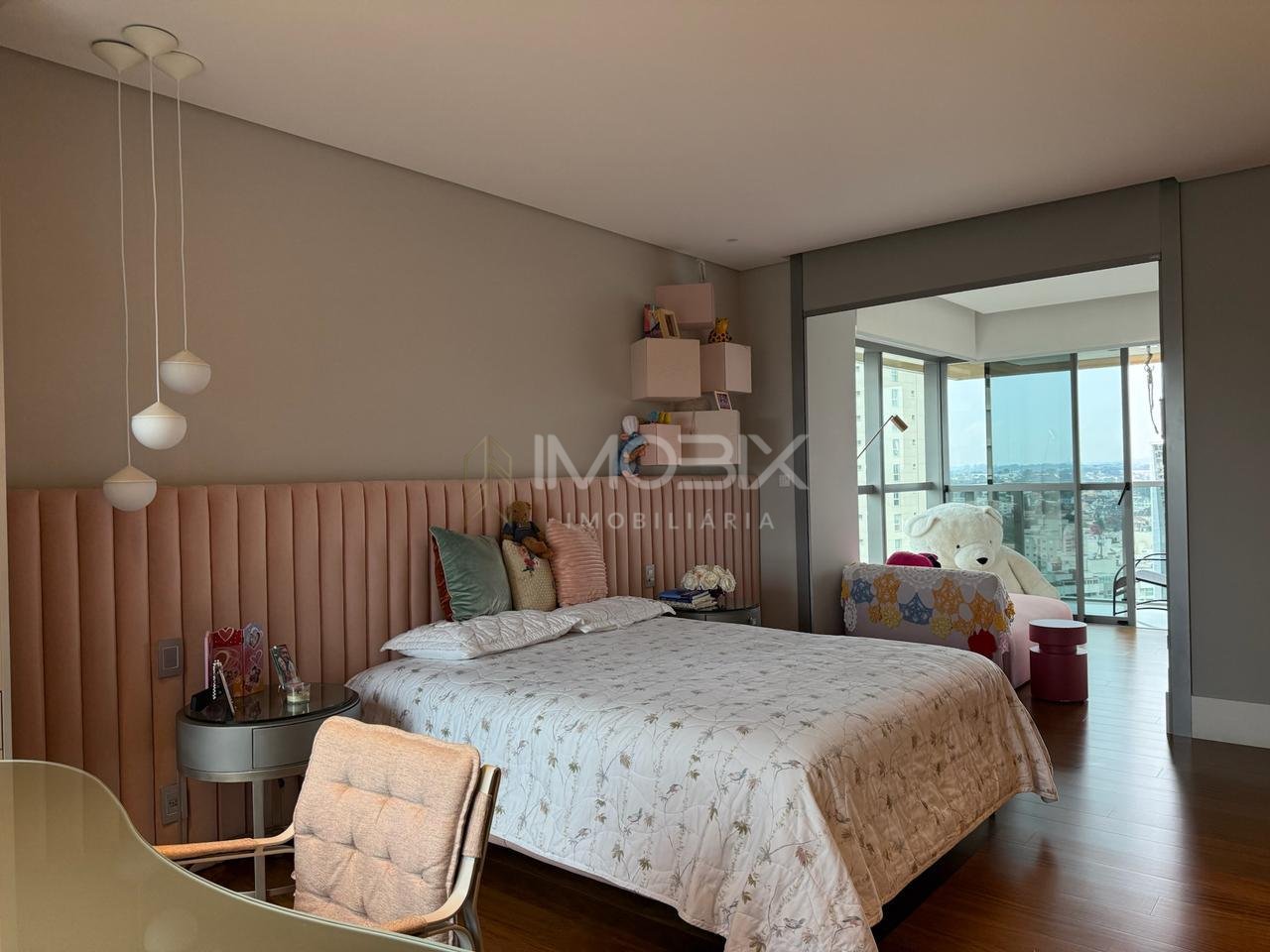 Apartamento com 3 dormitórios à venda,690.00 m , CURITIBA - PR