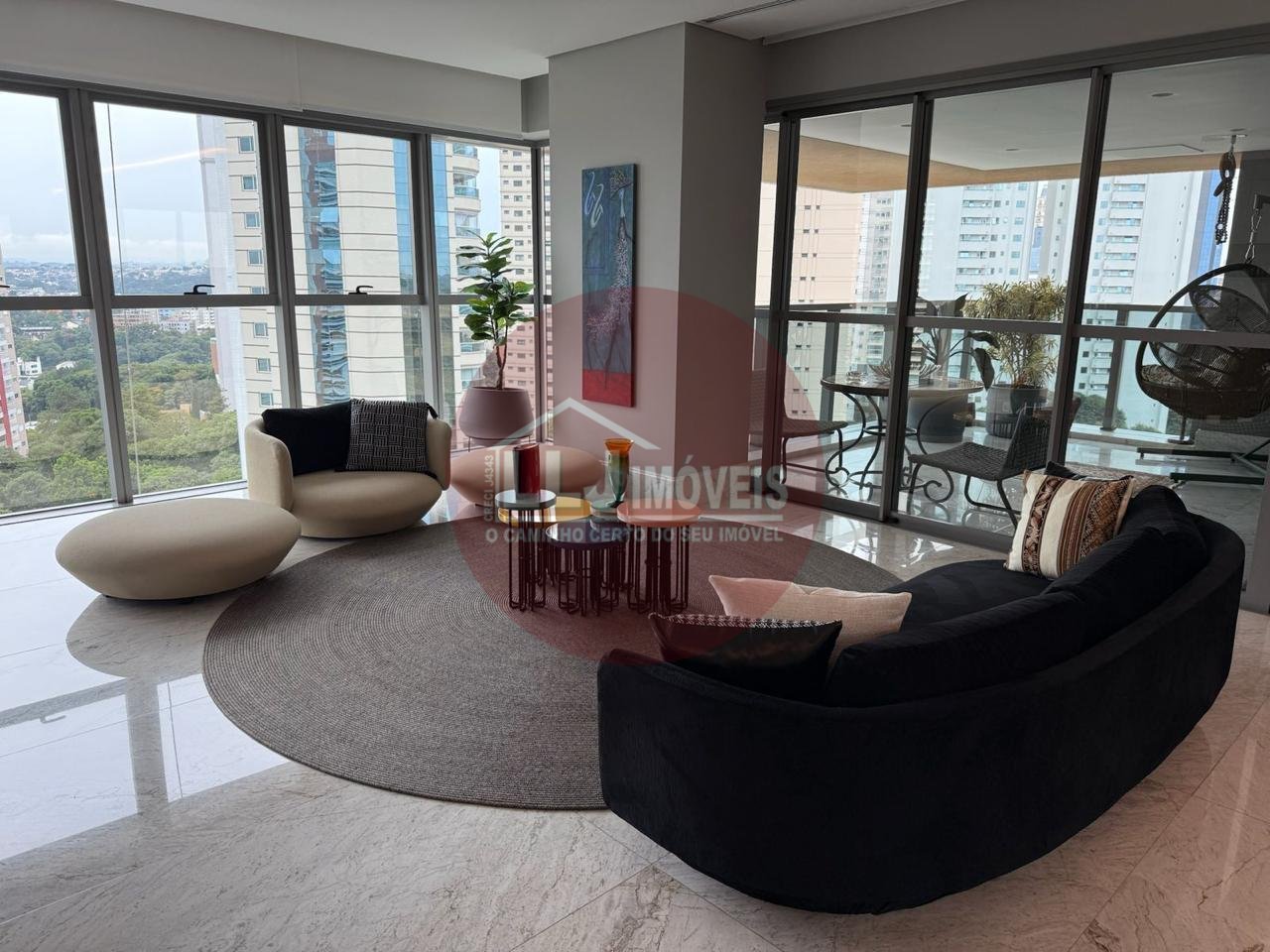 Apartamento com 3 dormitórios à venda,690.00 m , CURITIBA - PR