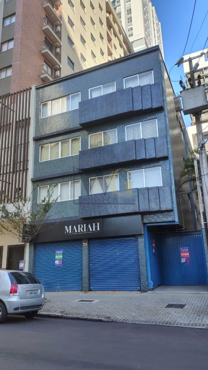 Prédio Comercial no Centro de Curitiba  Alto Fluxo e Versatili...