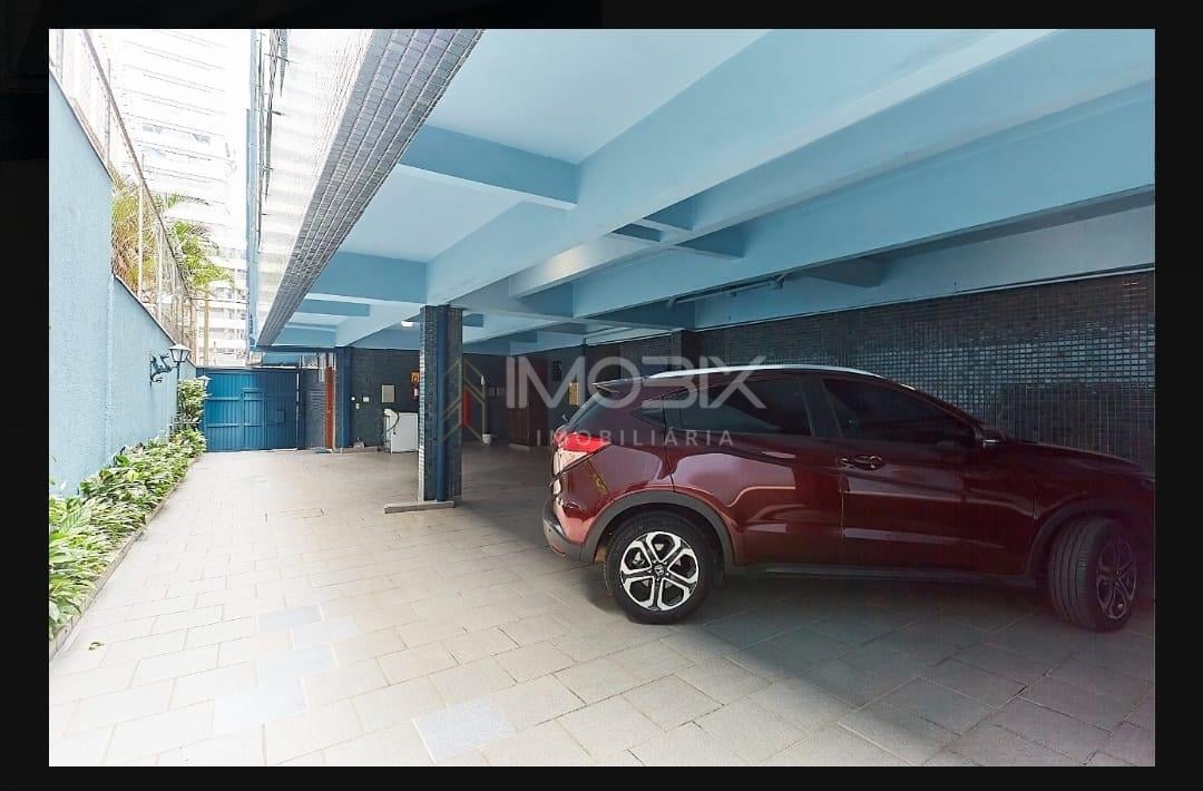 Prédio Comercial No Centro De Curitiba, Próximo A Praça Rui Ba...