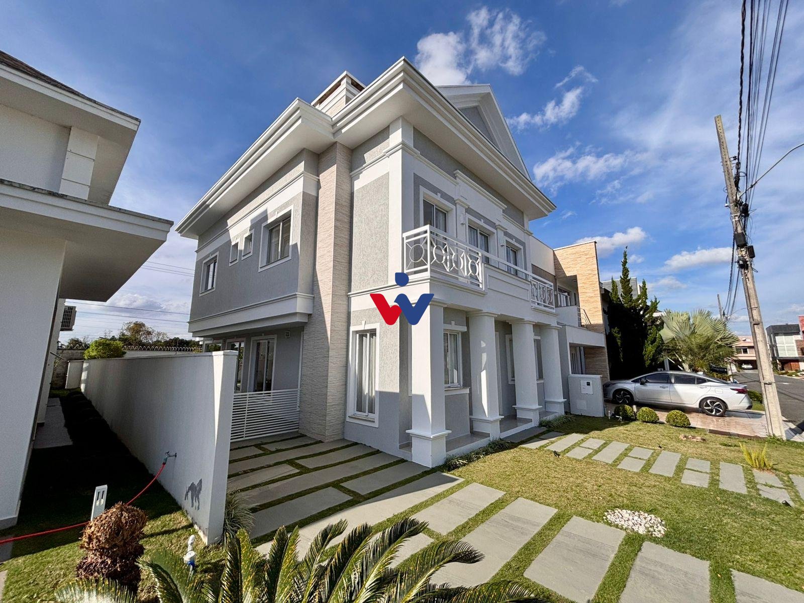 Casa de Alto Padrão à Venda em Condomínio  no Pinheirinho  Cur...