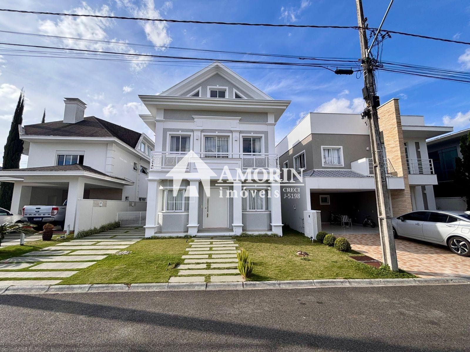 Casa de Alto Padrão à Venda em Condomínio  no Pinheirinho  Cur...