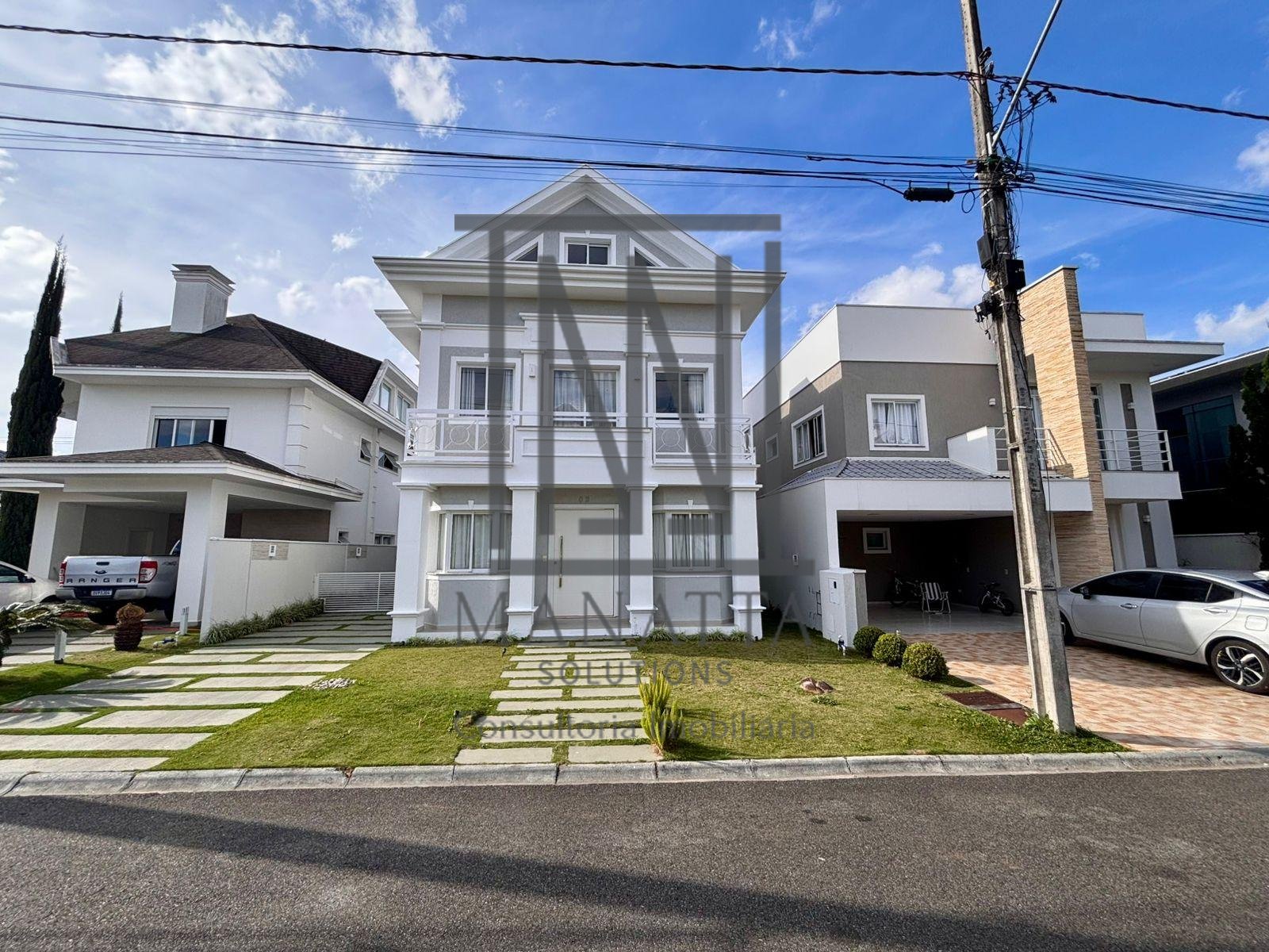 Casa de Alto Padrão à Venda em Condomínio  no Pinheirinho  Cur...