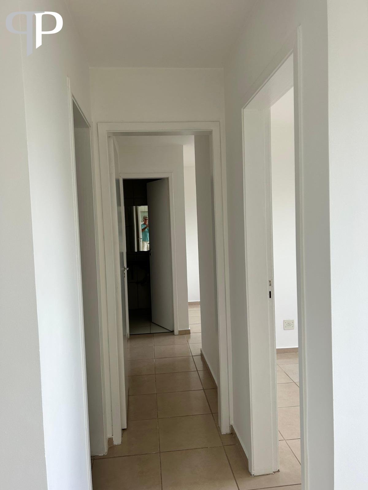 Oportunidade para Morar ou Investir  2 Quartos perto da UEL p...