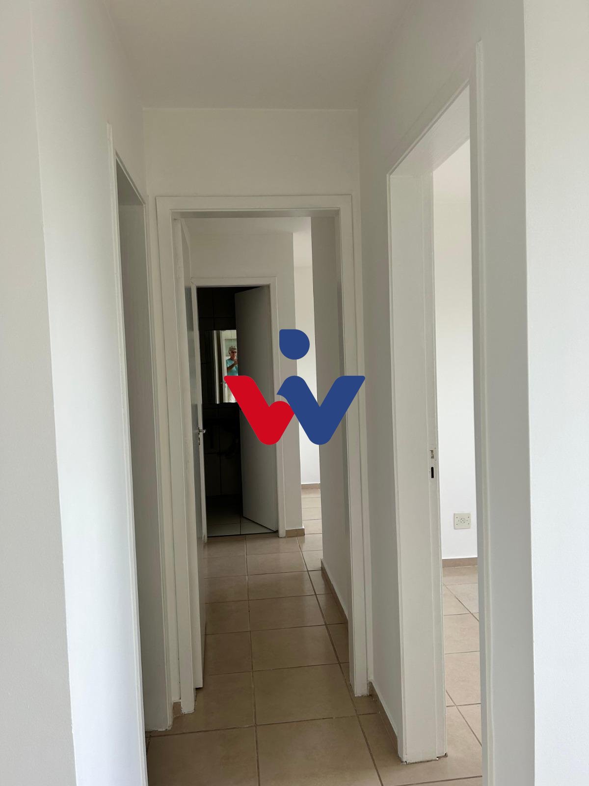 Oportunidade para Morar ou Investir  2 Quartos perto da UEL p...