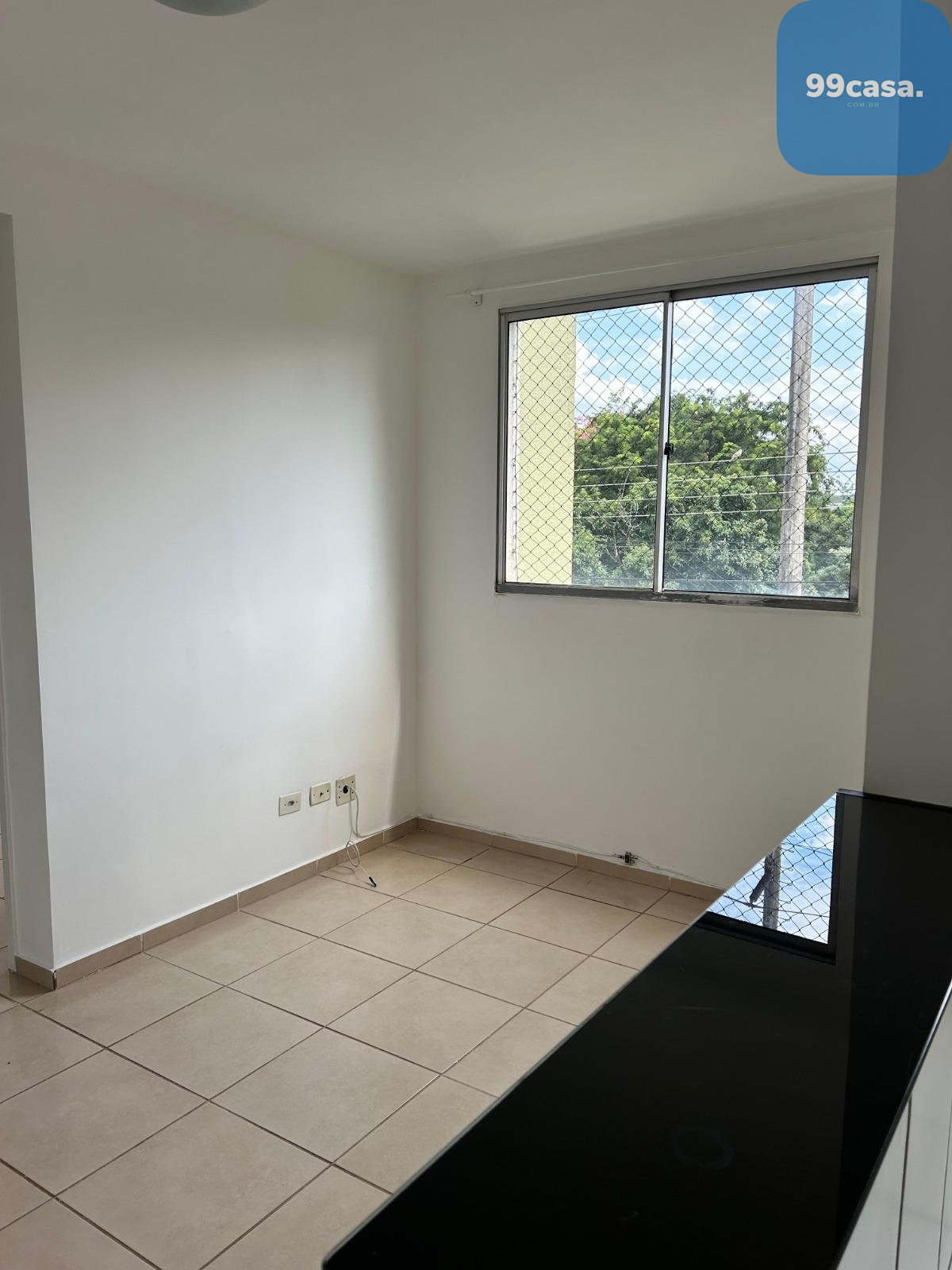 Oportunidade para Morar ou Investir  2 Quartos perto da UEL p...