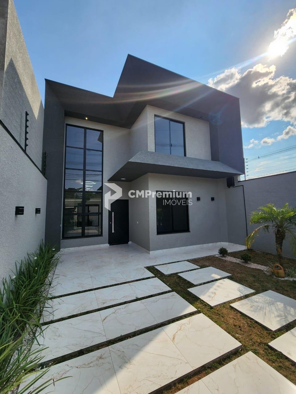 Sobrado com 3 dormitórios à venda,176.00 m , FAZENDA RIO GRAND...