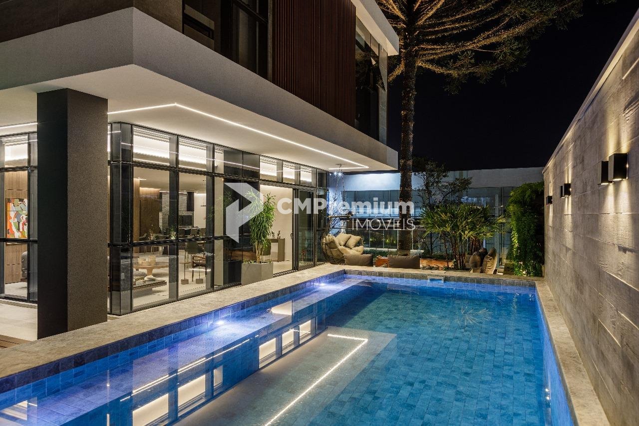 Apartamento Exclusivo no Batel  124 m , 2 Suítes, Varanda Gour...