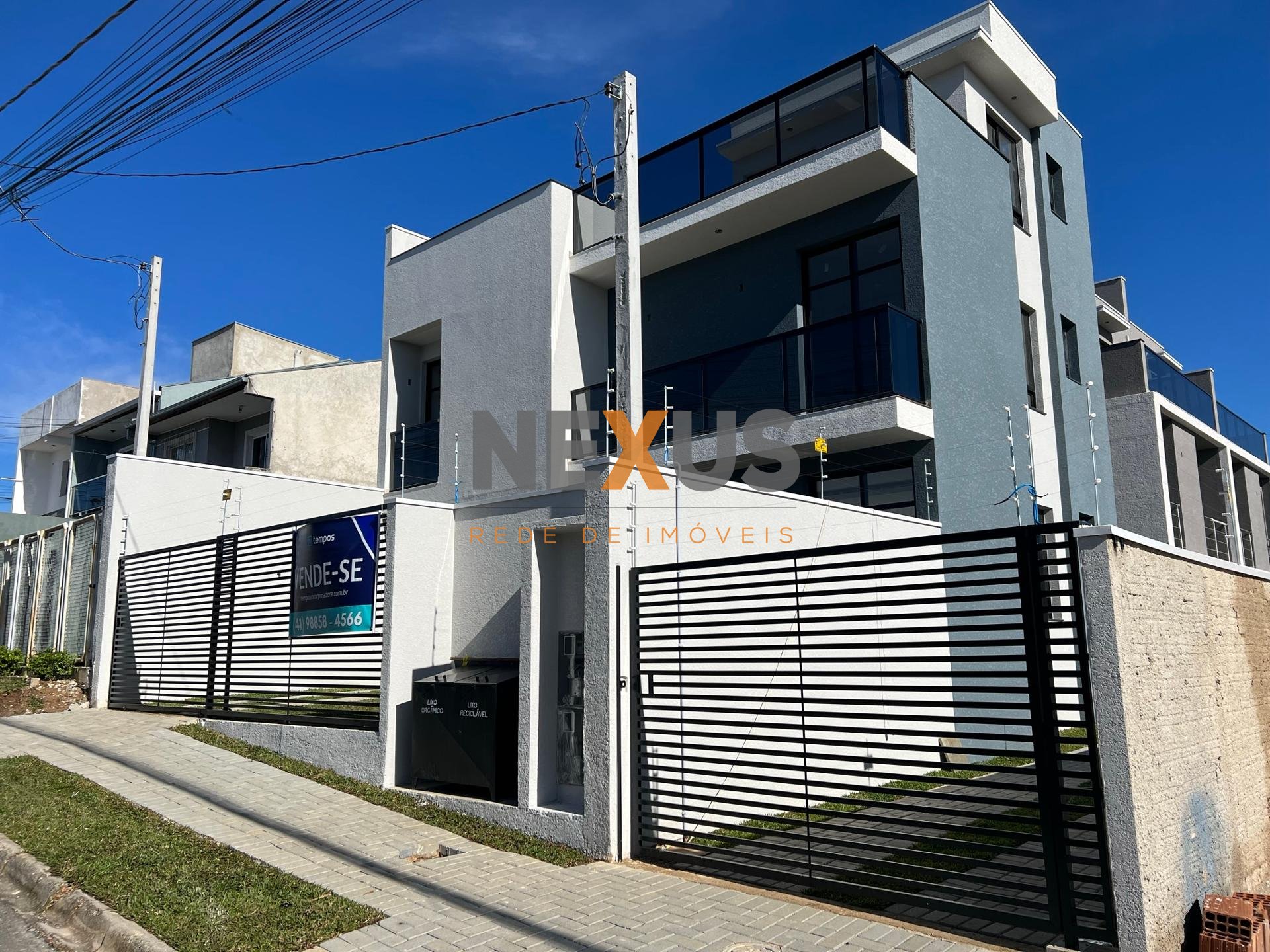 Sobrado com 3 dormitórios à venda,229.00 m , Araçatuba, CURITI...