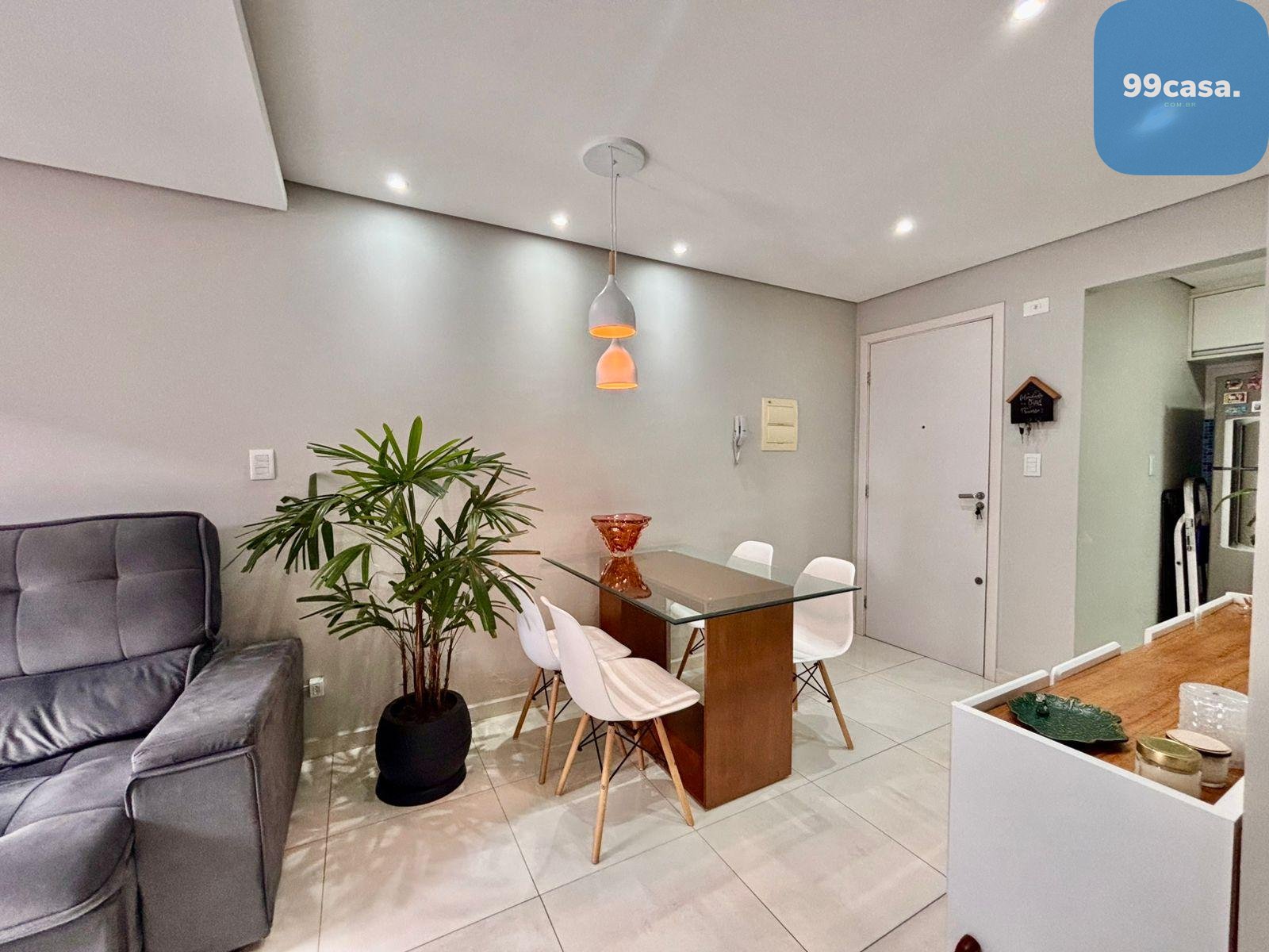 Apartamento de 2 Quartos, 46 m  e Móveis Planejados  Capão Ra...