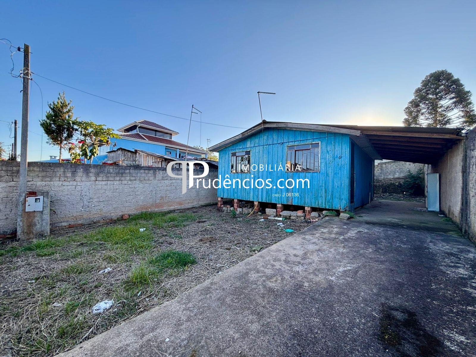 Terreno Plano 200m  no Gralha Azul  Bairro em Alta e Pronto p...