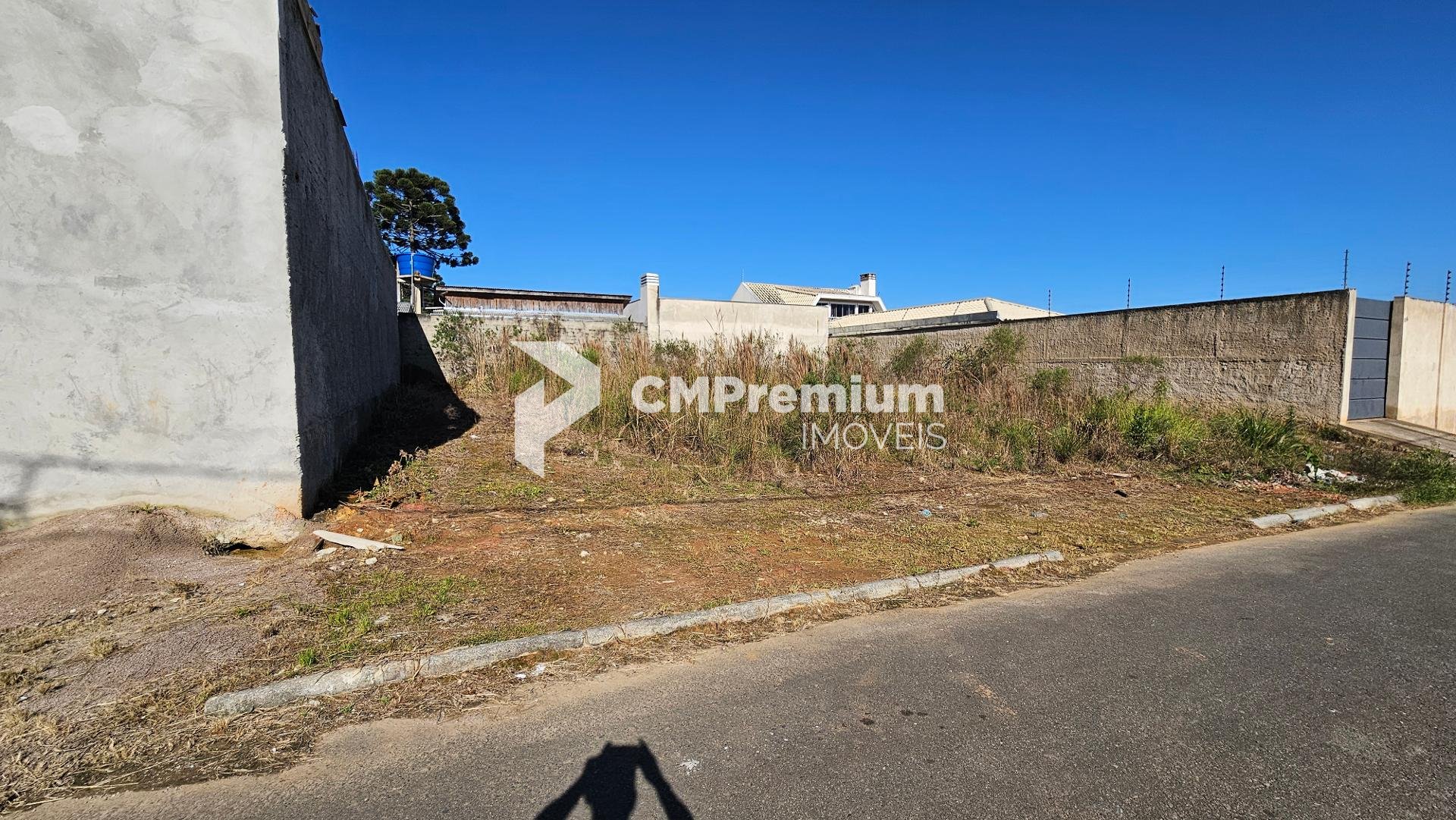  Terreno Plano em Bairro de Ótimo Padrão 200m , Ótima Frente e...