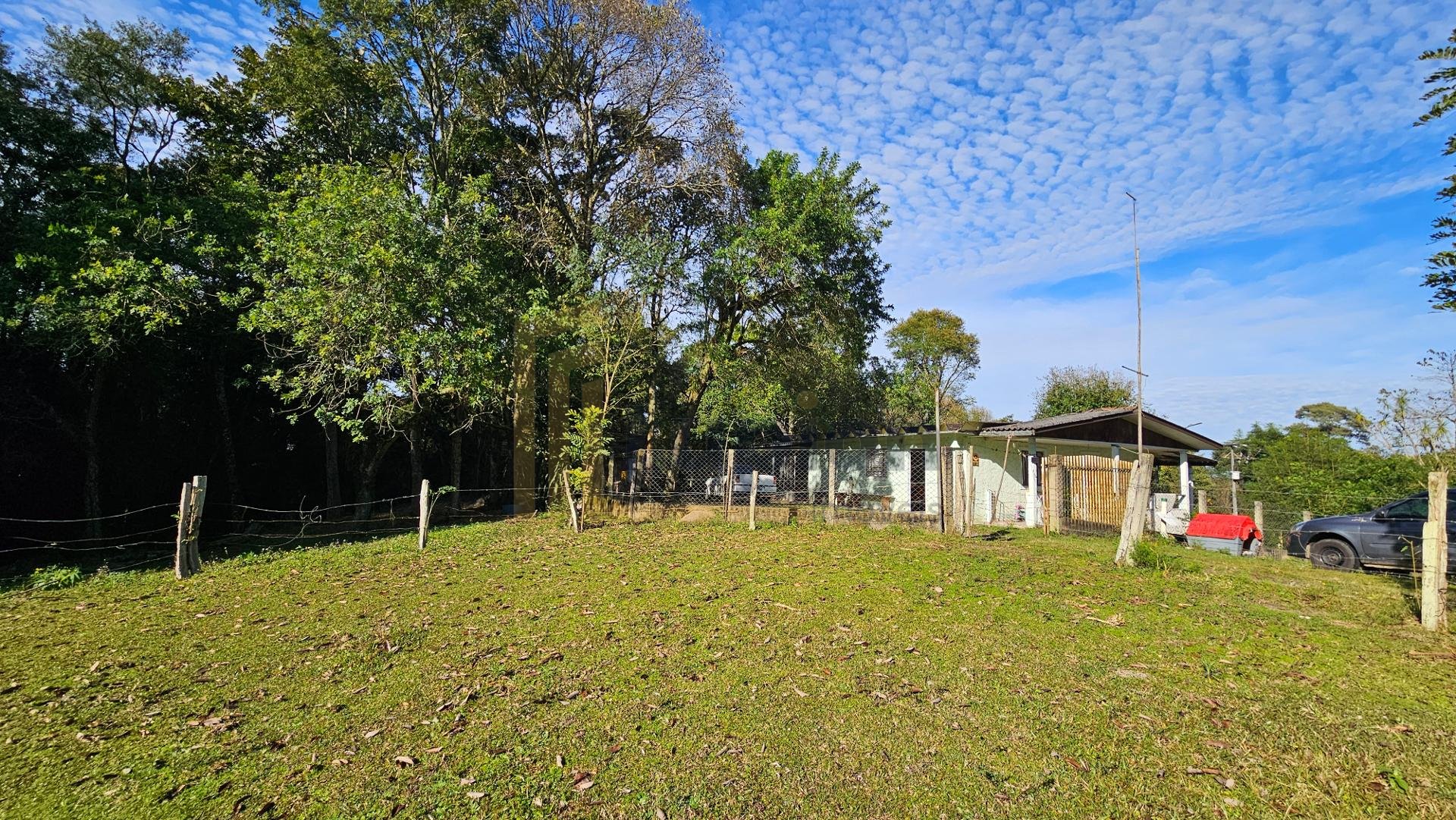 Chácara Completa em Araucária  23816 m  ,com Casa Ampla, Fruta...