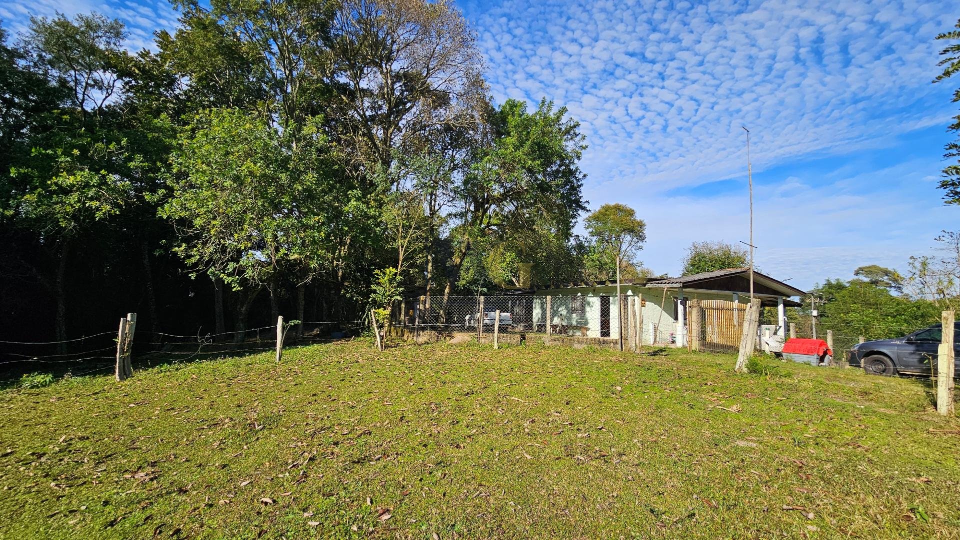 Chácara Completa em Araucária  23816 m  ,com Casa Ampla, Fruta...