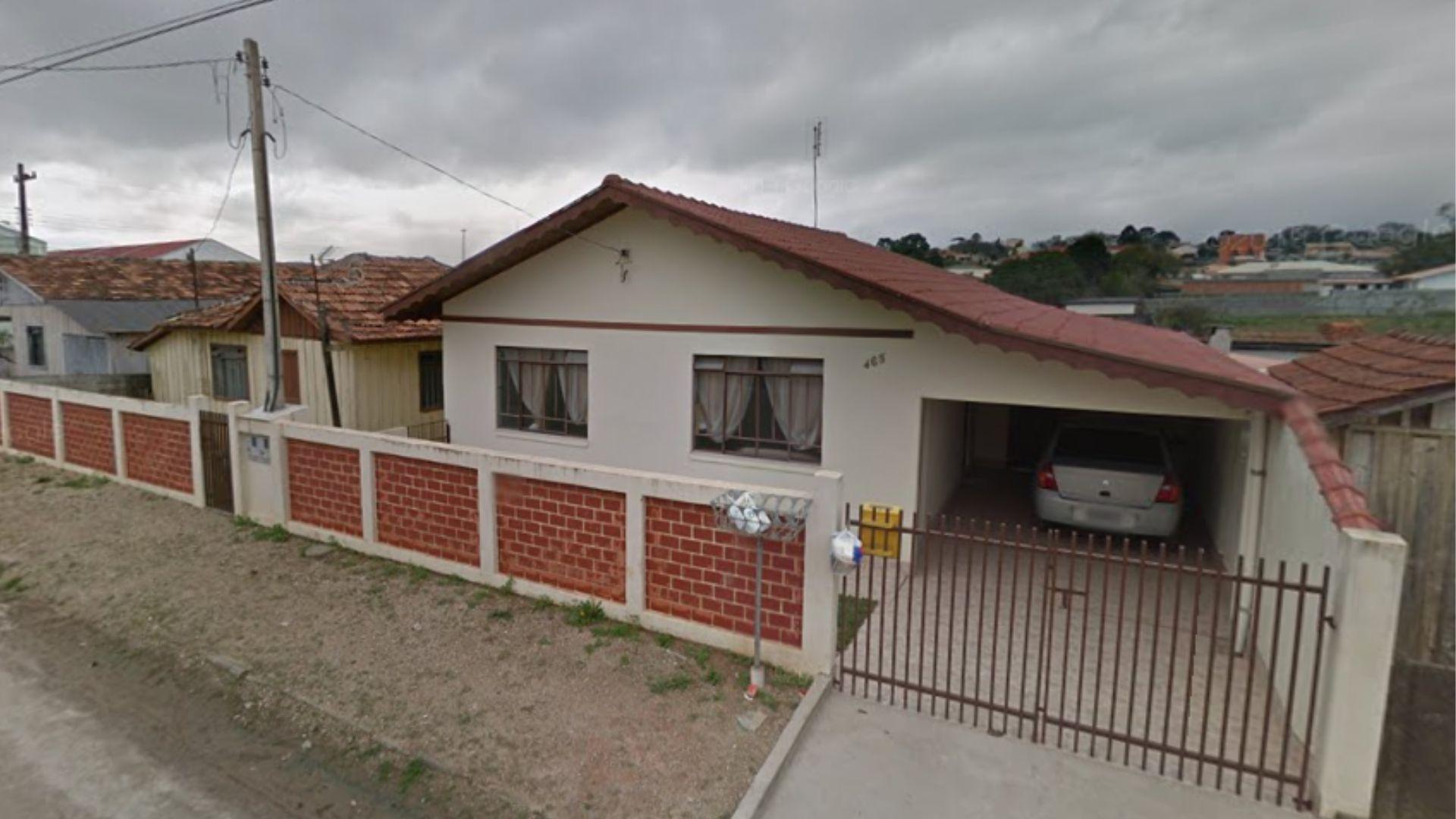 Terreno de 770m  com Duas Casas em Araucária. Excelente Oportu...