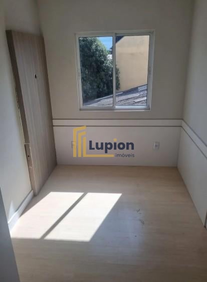 Apartamento com 3 quartos e sacada com churrasqueira em São Jo...