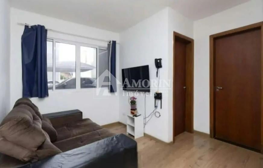 Apartamento térreo em Pinhais, 2 quartos e vaga, Segurança e l...