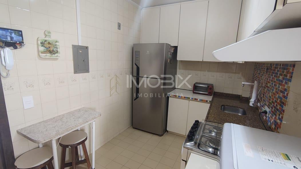 Apartamento Reformado no Água Verde por 489.000,00, 72m , 2 Qu...